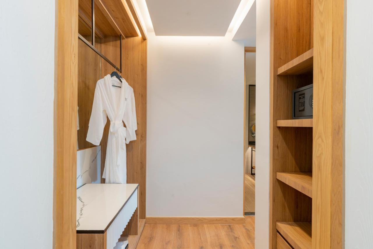 Hotel Melia Chiang Mai Esterno foto A walk-in closet